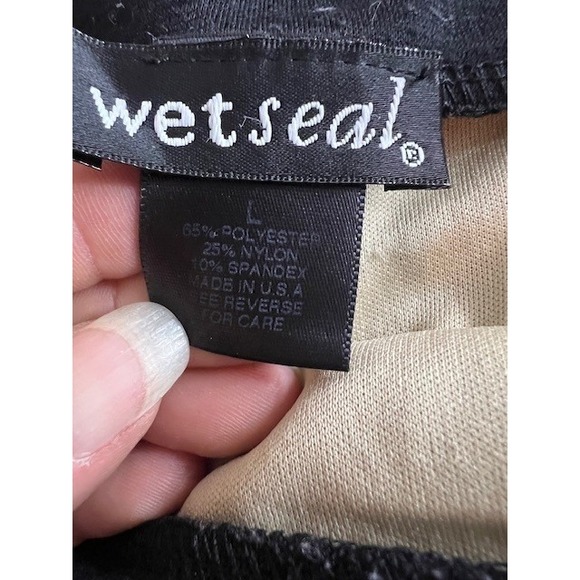 Women's Black Floral Sequin Mini Skirt Size L - Picture 2 of 3